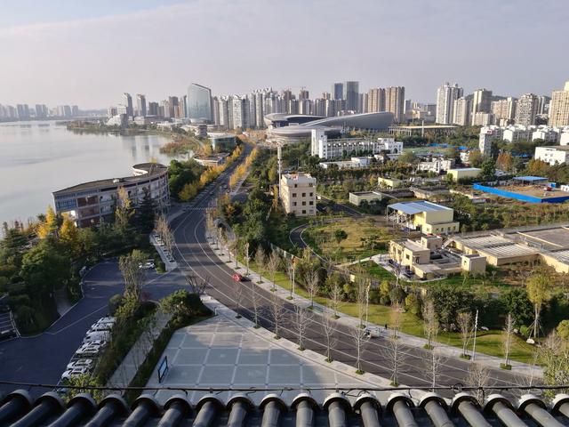 遂寧河?xùn)|新區(qū)香林路北延線.jpg